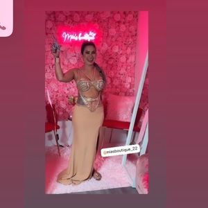 Meet your Posher, Adriana